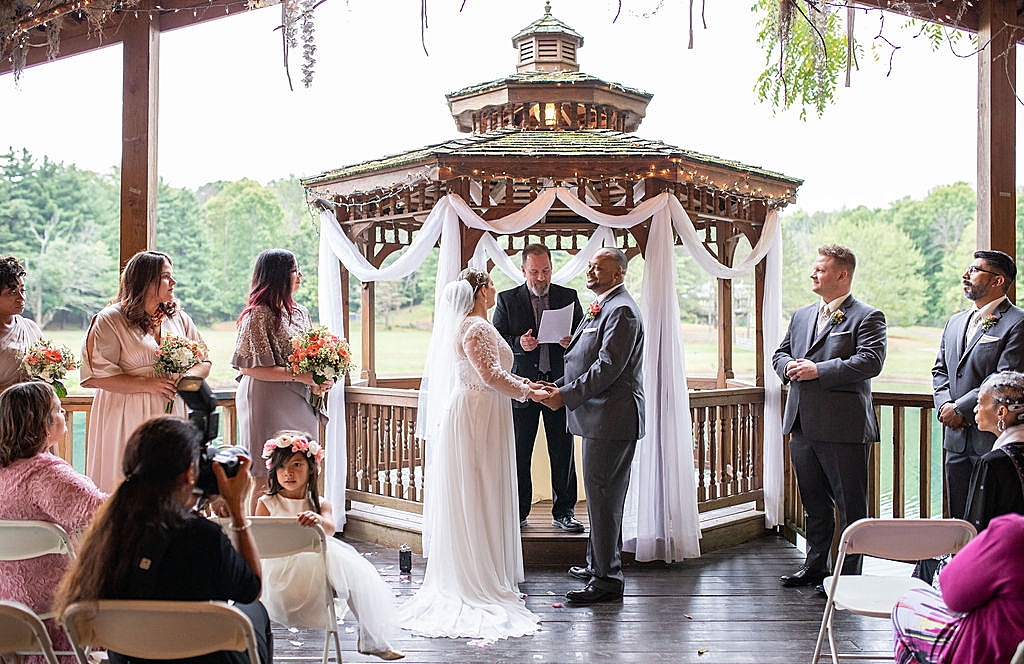 Wedding ceremony photography at Cheers & Lakeside Chalet Lancaster Ohio